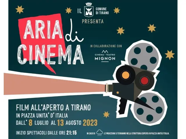 Parte l'arena estiva di Cinema in Piazza Unità d'Italia